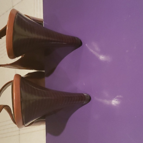 Enzo Angiolini NEW Closed Toe Slingback Stiletto Heels Pump Leather Women's 9.5 - Picture 8 of 17